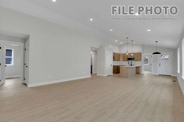2105 N Sipple Rd, Spokane Valley, WA 99212