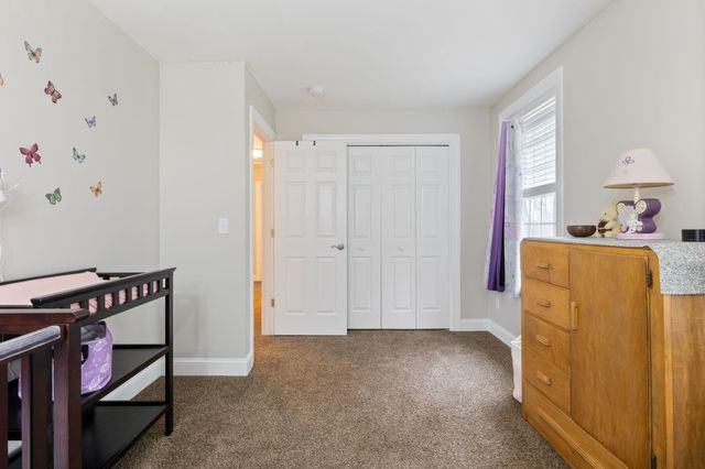 22 Rolling Woods Drive, Hudson, NH 03051