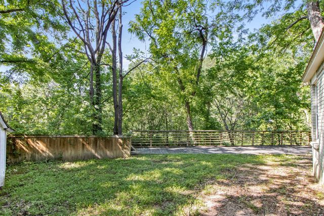 2021 Elmwood Boulevard, Dallas, TX 75224