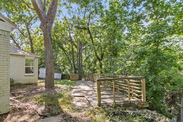 2021 Elmwood Boulevard, Dallas, TX 75224