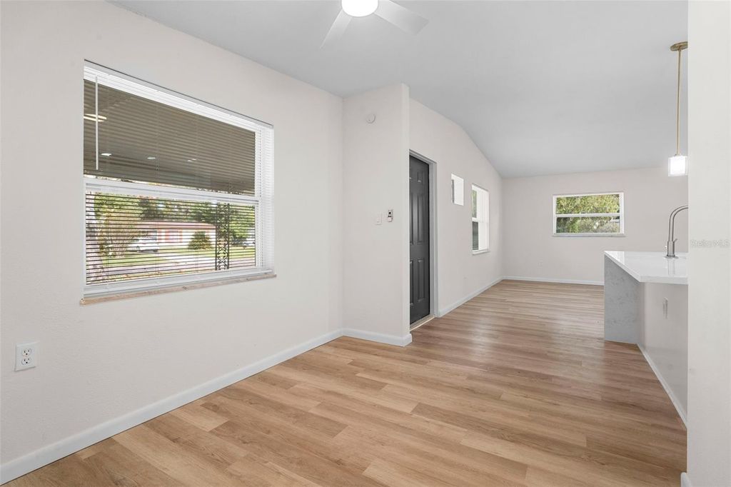 Image 16 of property listing at 3202 KATHLEEN DRIVE, Orlando, FL 32810