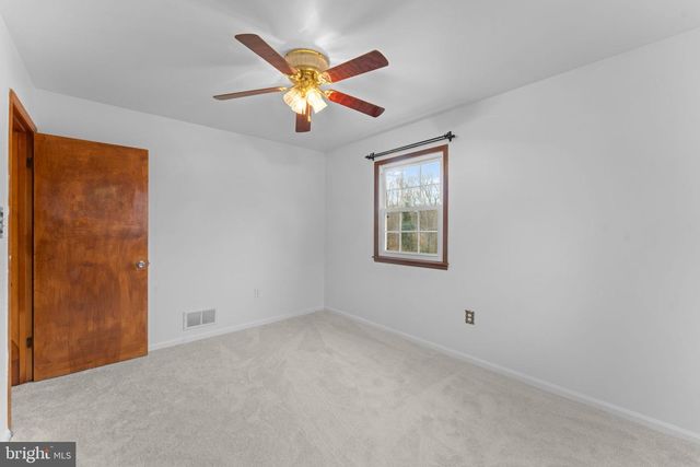 19227 CARDINAL HEIGHTS RD, Triangle, VA 22172