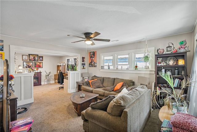 1010 W 3rd Street, Coffeyville, KS 67337