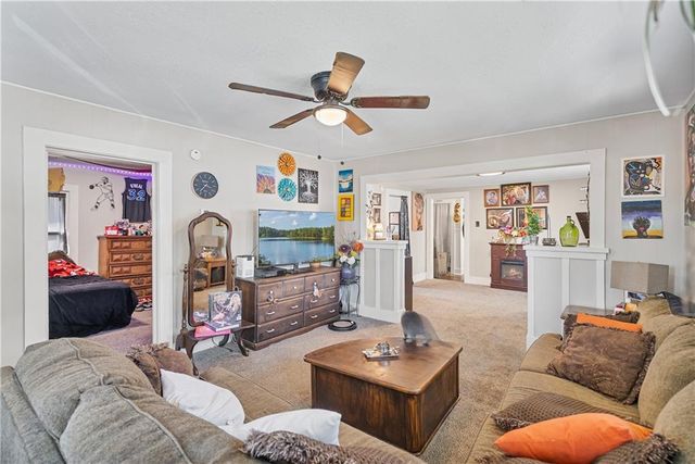 1010 W 3rd Street, Coffeyville, KS 67337