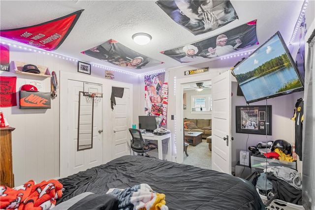 1010 W 3rd Street, Coffeyville, KS 67337