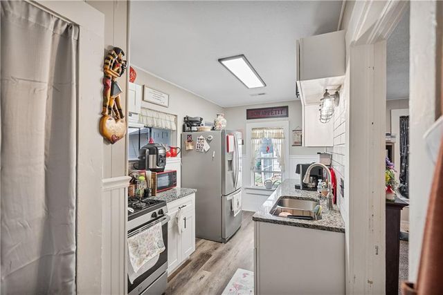 1010 W 3rd Street, Coffeyville, KS 67337