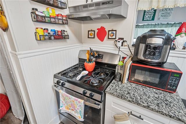 1010 W 3rd Street, Coffeyville, KS 67337