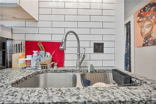 1010 W 3rd Street, Coffeyville, KS 67337