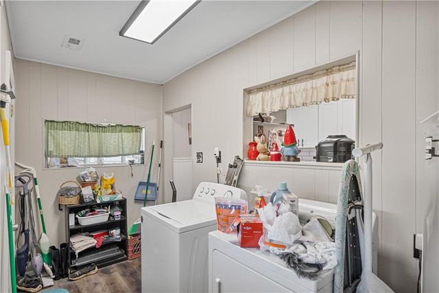 1010 W 3rd Street, Coffeyville, KS 67337