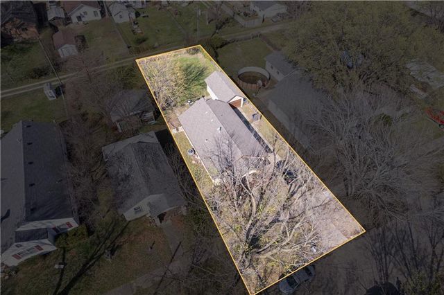 1010 W 3rd Street, Coffeyville, KS 67337