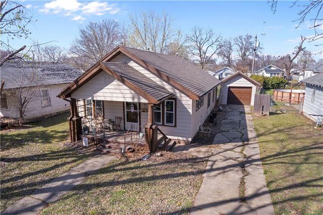 1010 W 3rd Street, Coffeyville, KS 67337