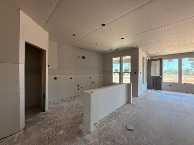 205 Oak Grove Way, Springtown, TX 76082