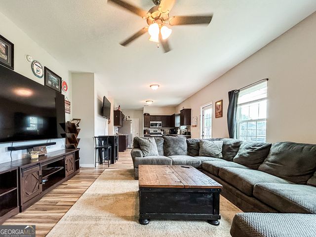 91 W.W. Winn Avenue, Hinesville, GA 31313