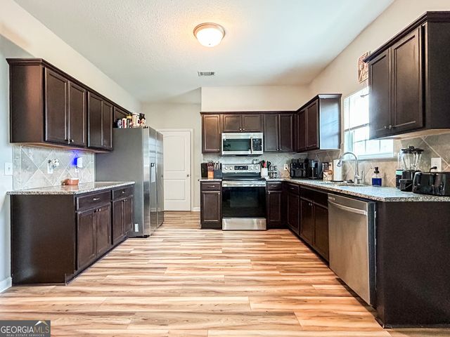 91 W.W. Winn Avenue, Hinesville, GA 31313