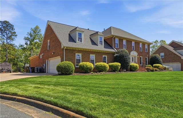 3707 Sandpiper LN, Chesapeake, VA 23325