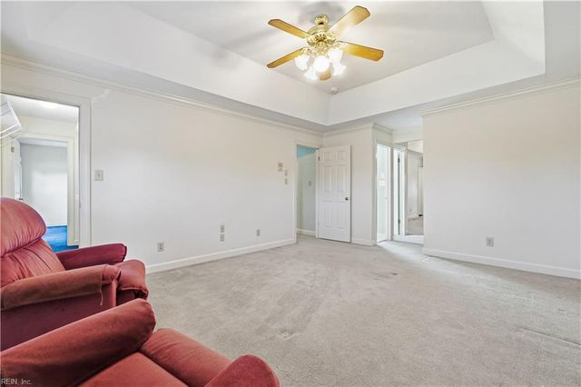 3707 Sandpiper LN, Chesapeake, VA 23325