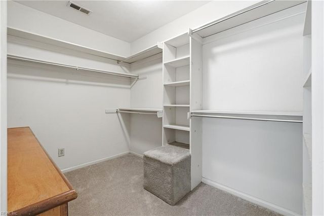 3707 Sandpiper LN, Chesapeake, VA 23325