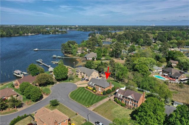 3707 Sandpiper LN, Chesapeake, VA 23325