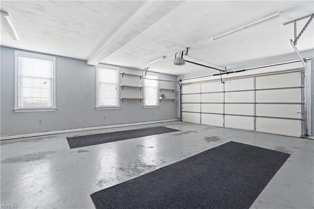 3707 Sandpiper LN, Chesapeake, VA 23325