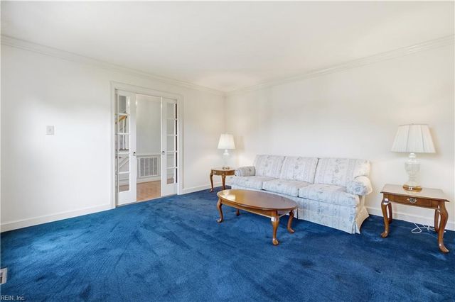 3707 Sandpiper LN, Chesapeake, VA 23325