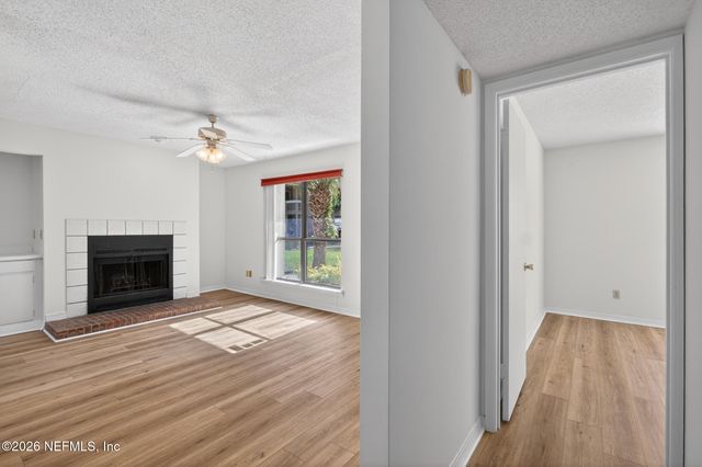 10200 BELLE RIVE Boulevard 105, Jacksonville, FL 32256