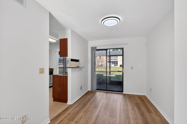 10200 BELLE RIVE Boulevard 105, Jacksonville, FL 32256