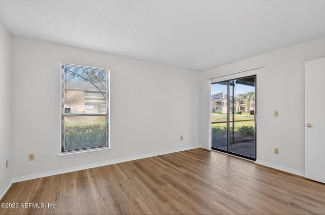 10200 BELLE RIVE Boulevard 105, Jacksonville, FL 32256