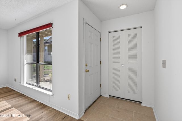 10200 BELLE RIVE Boulevard 105, Jacksonville, FL 32256