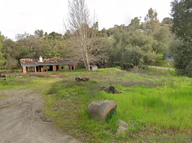 865 N Glen Oaks Dr, Alpine, CA 91901