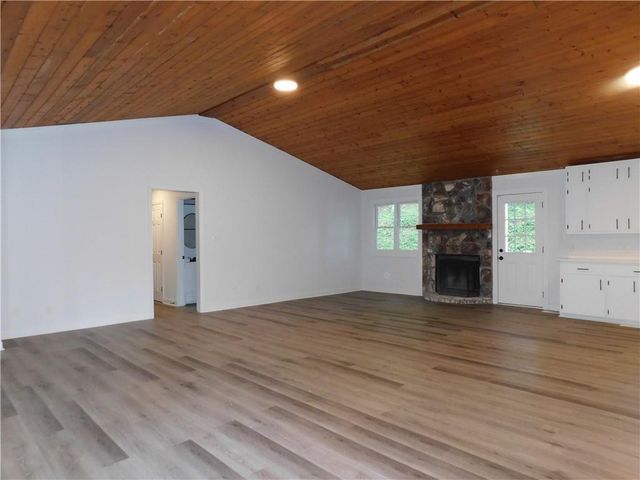 183 Laurel Heights Drive, Dahlonega, GA 30533