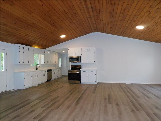 183 Laurel Heights Drive, Dahlonega, GA 30533