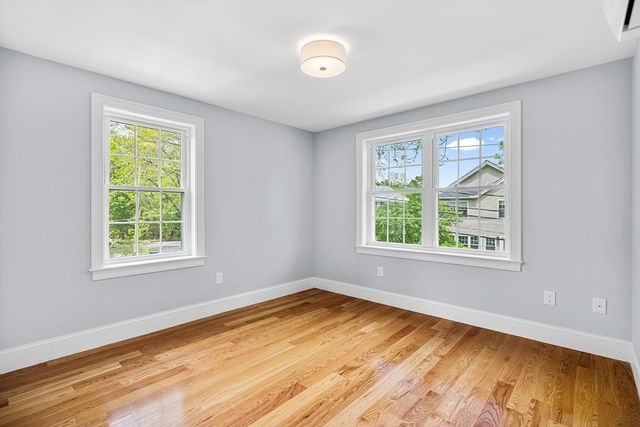 10 Edith St 10, Arlington, MA 02474