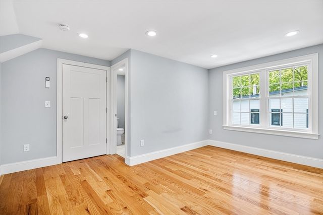10 Edith St 10, Arlington, MA 02474