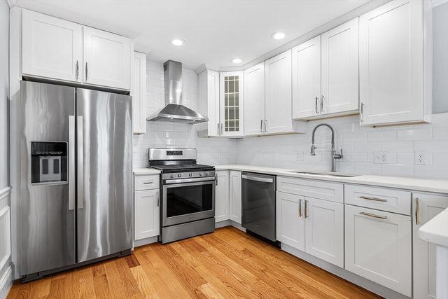 10 Edith St 10, Arlington, MA 02474