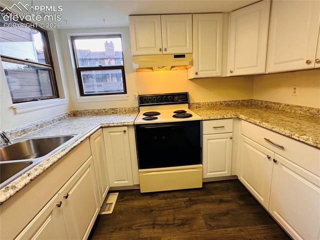 3356 Capstan Way, Colorado Springs, CO 80906