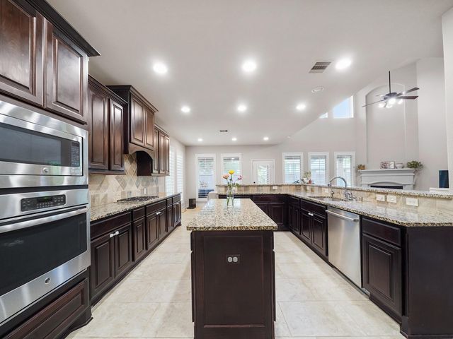 28131 Twin Knolls Lane, Fulshear, TX 77441