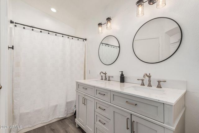 4128 E COOLBROOK Avenue, Phoenix, AZ 85032
