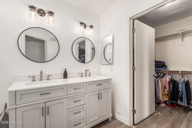 4128 E COOLBROOK Avenue, Phoenix, AZ 85032