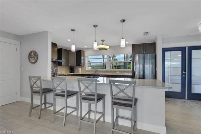 5356 Delano CT, Cape Coral, FL 33904