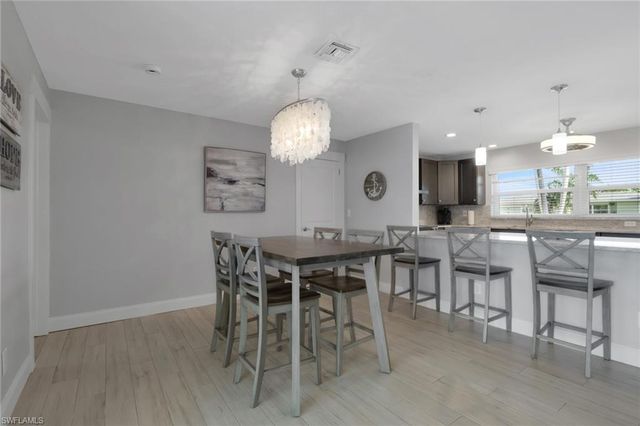 5356 Delano CT, Cape Coral, FL 33904