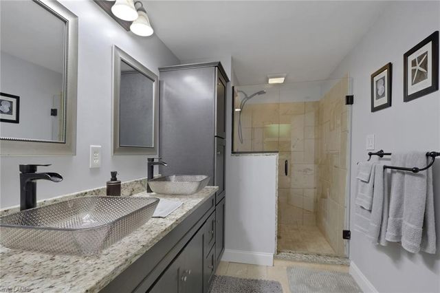 5356 Delano CT, Cape Coral, FL 33904