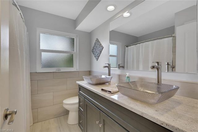 5356 Delano CT, Cape Coral, FL 33904