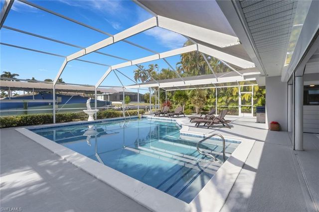 5356 Delano CT, Cape Coral, FL 33904