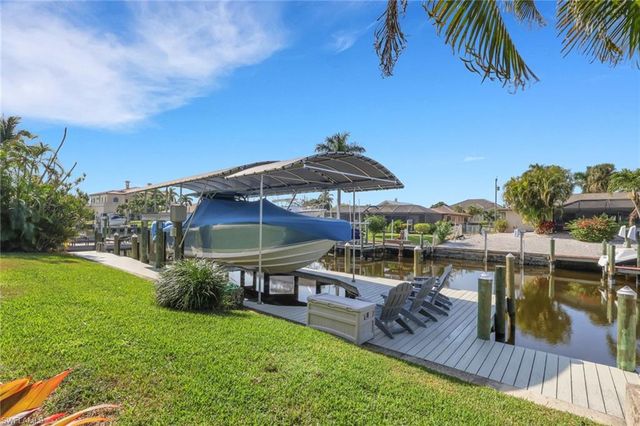 5356 Delano CT, Cape Coral, FL 33904