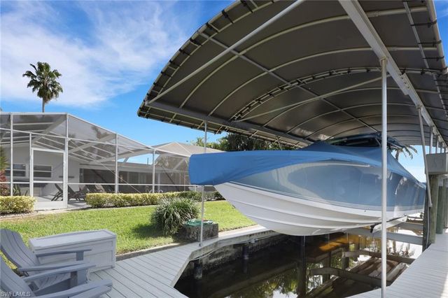 5356 Delano CT, Cape Coral, FL 33904