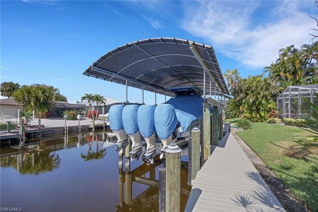 5356 Delano CT, Cape Coral, FL 33904