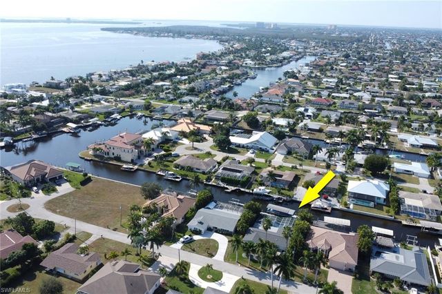 5356 Delano CT, Cape Coral, FL 33904