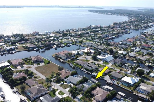 5356 Delano CT, Cape Coral, FL 33904