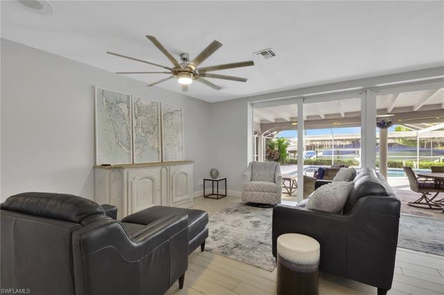 5356 Delano CT, Cape Coral, FL 33904