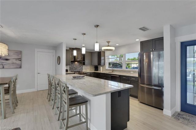 5356 Delano CT, Cape Coral, FL 33904